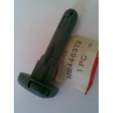 MB446372 GALANT ÖN DÖŞEME ÜST PİMİ 